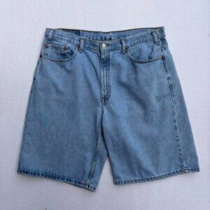 Vintage Levi’s 550 Men's Light Wash Jean Denim Shorts Dad Jorts Size 38 Baggy